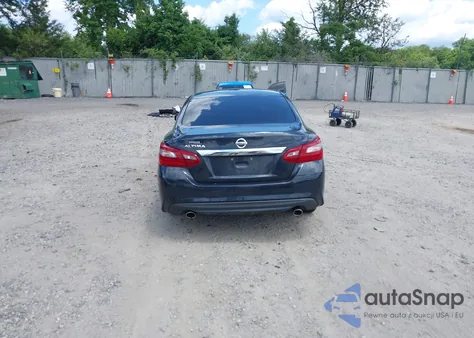 2018 Nissan Altima 2.5 S z USA, uszkodzony, nr VIN 1N4AL3AP1JC190972